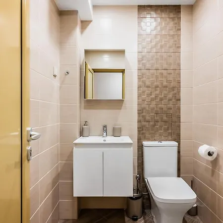 Cozy And Colorful 2bd Flat With Location Sofia